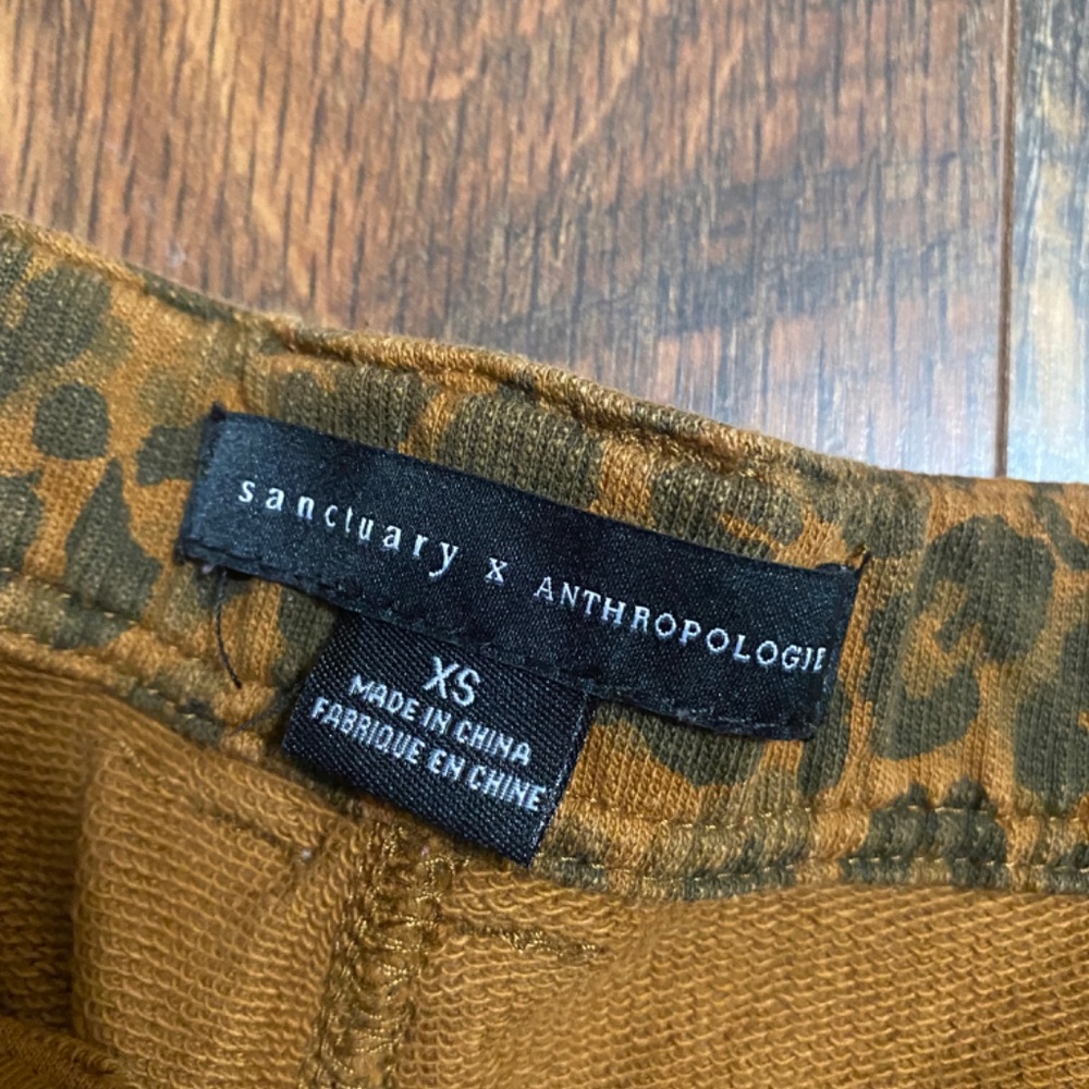 Anthropologie Leopard-Print Joggers in Brown and Black - Picture 4 of 7